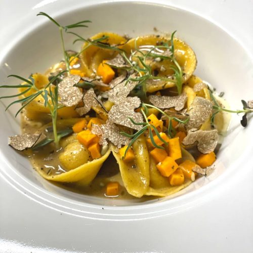 photo_6023680560670558360_y